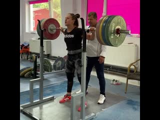 Toma loredana приседания