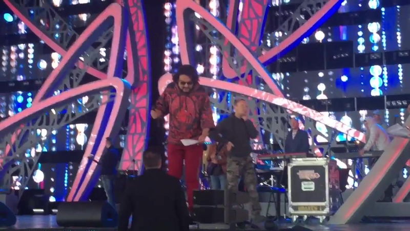 Александр ревзин даёт наставления филиппу киркорову (репетиция "новой волны 2015")