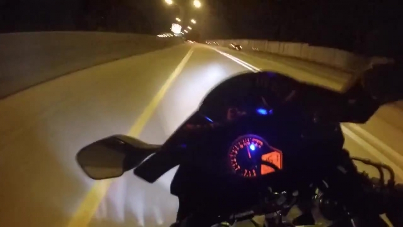 Yamaha porn video – Yamaha yzf r1 vs honda cbr 1000rr (720)