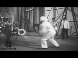 What if psytrance happened in the 40s