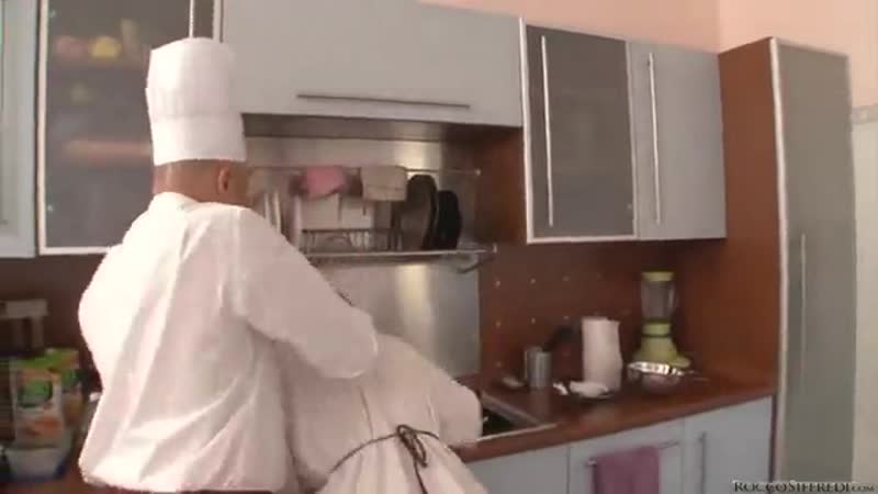 Клубничный нет сука шоколадный