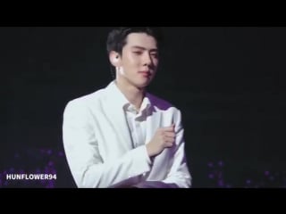 Sehun ‘scolding’ exo l for seeing him through her phone instead of through her own eyes