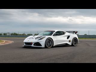 Представлен трековый lotus emira gt4