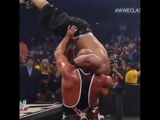 Энгл и майклз сломали сину об стол