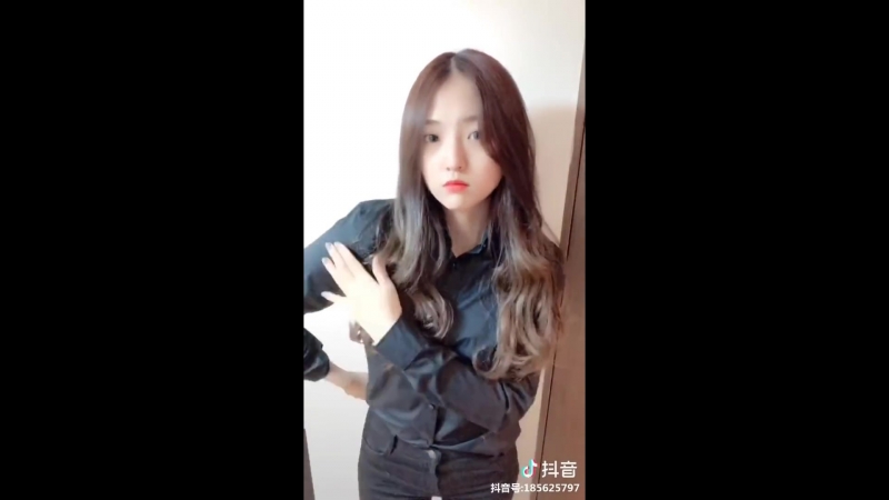Trào lưu nhảy trên nhạc nền “tchu tcha tcha “ cực cute
