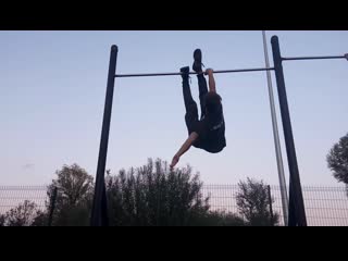 Peligroso talon medio a fuerza