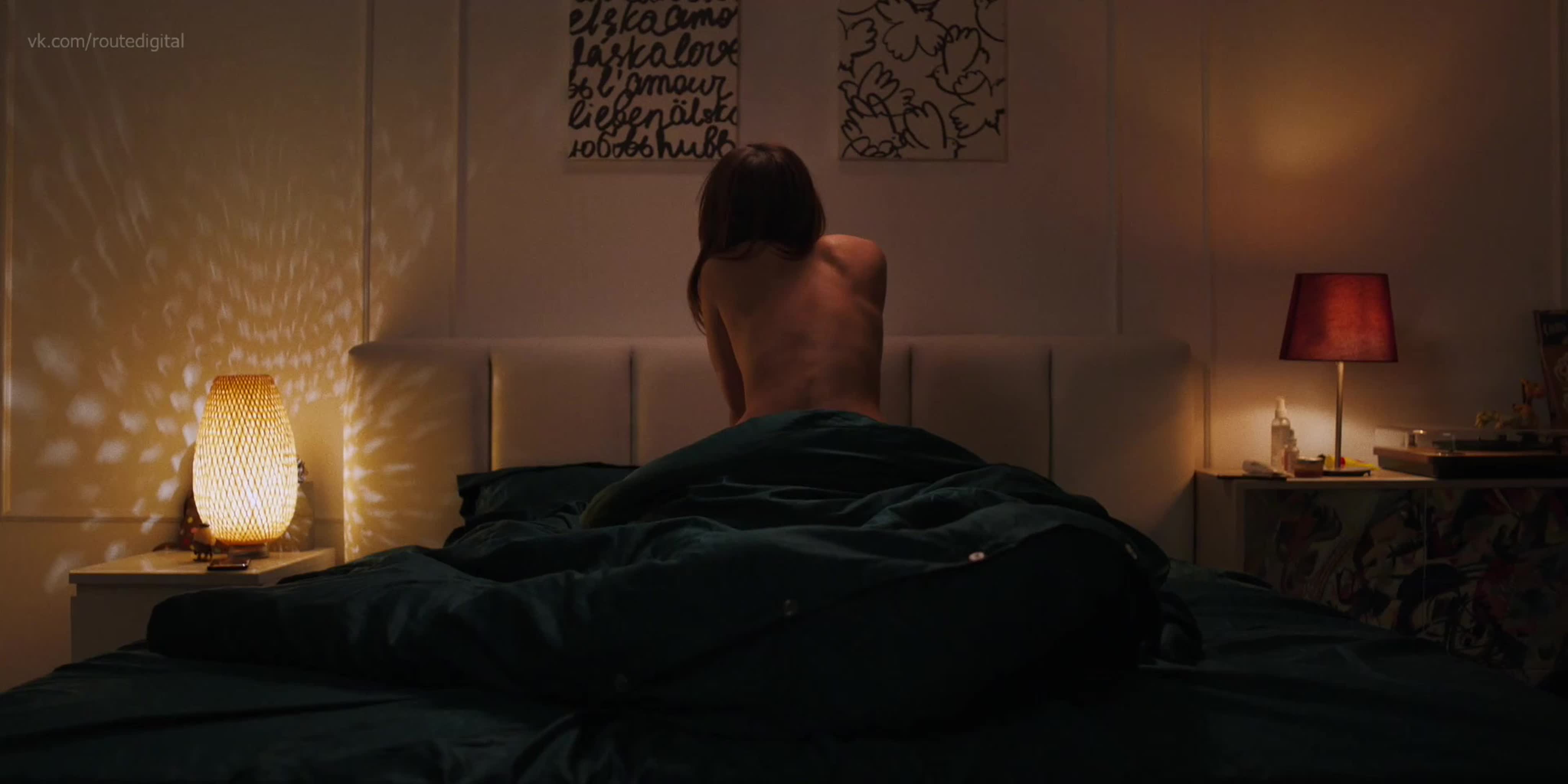 Porno qul bekasi yalaydi