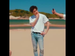 So haechan shared the pictures from this one scene!! there're jaehyun posing and taeil with the blue giant ball ㅋㅋㅋㅋ