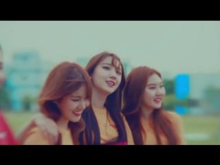 Girls like girls mv exept its girl groups