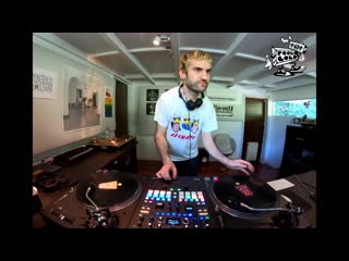 A trak live set french touch!