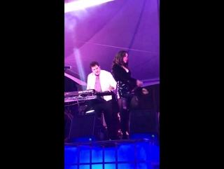 Marian hill (ft lauren jauregui) back to me live @ snowglobe festival