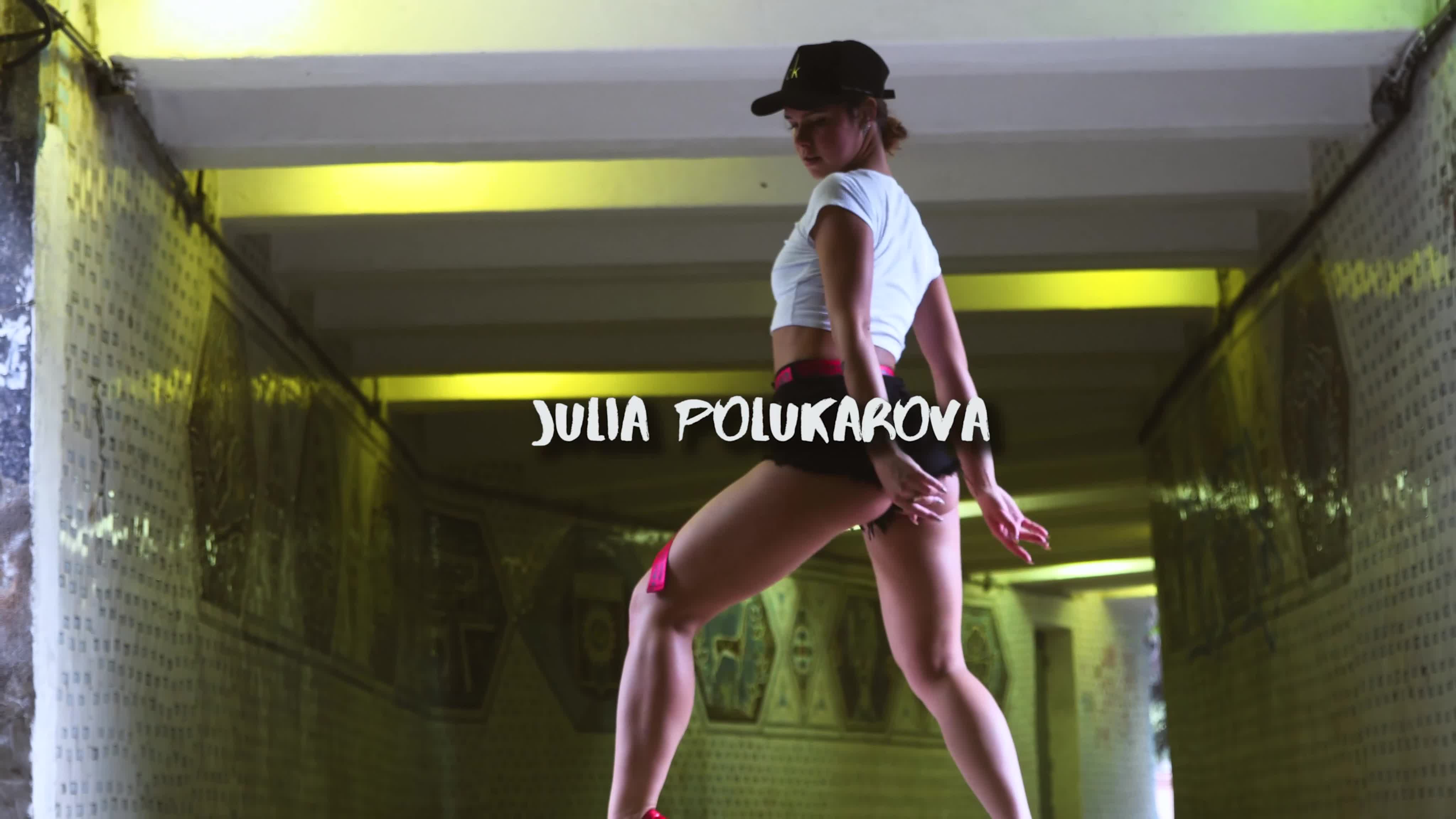 Twerk | julia |