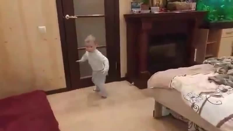 Когда внук приехал в гости к бабушке на новогодние праздники