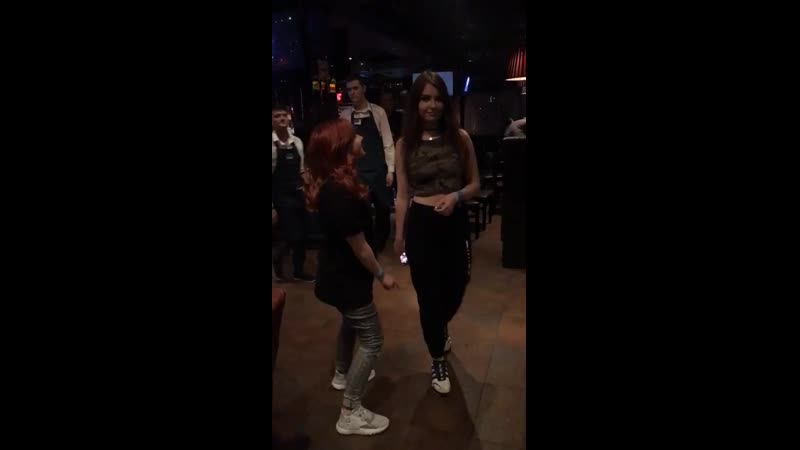 Рутяша и аринян флексят без кринджа