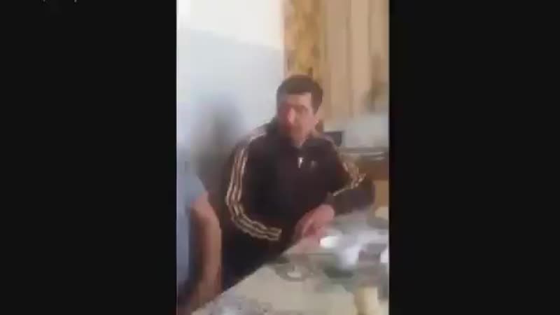 Вставил молодому отвёртку в лоб 😂