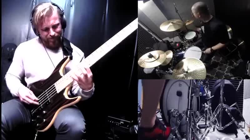 Looking glass by gergo borlai and hadrien feraud