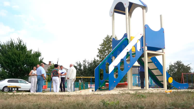 С парламентским контролем на инициативных проектах в белгородском районе побывал депутат облдумы сергей тютюнов