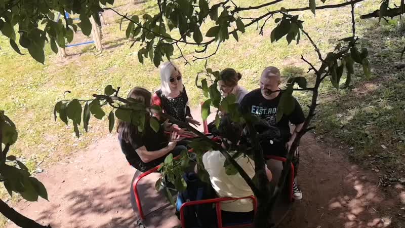 Карусели porn video – Оккультисты на карусели