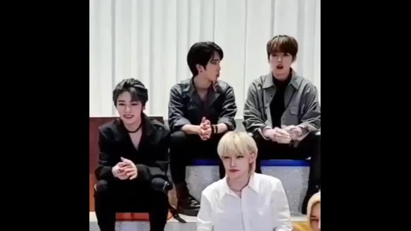 Jisung asked who was the most memorable during their last stage and minho said hannies