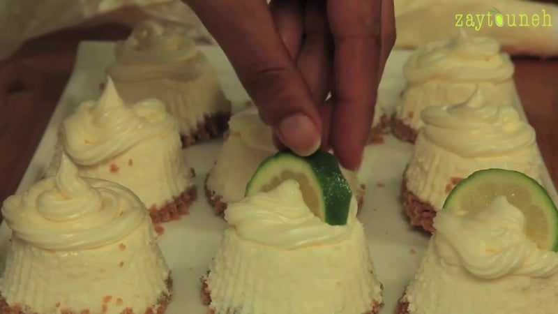 طريقة عمل وصفة ميني تشيز كيك الليمون الأخضر المجمدة من زيتونة