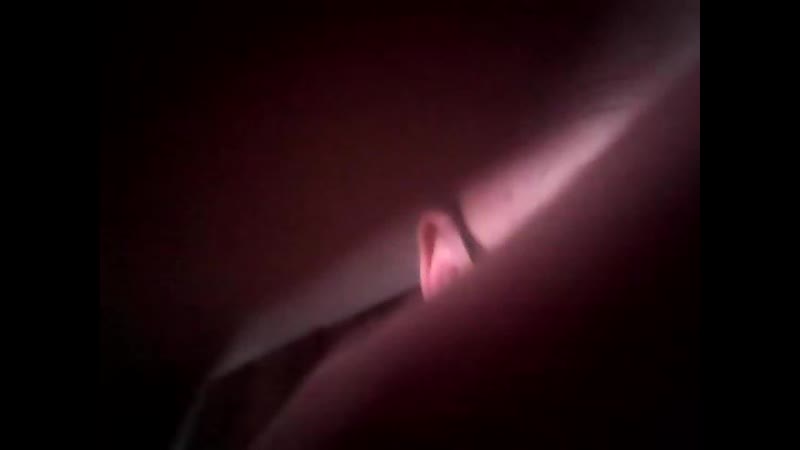 Пришла молодая к пенсионеру