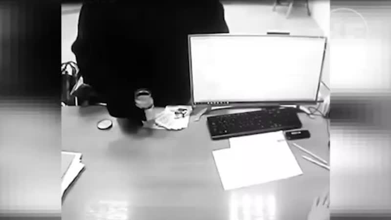 Под калугой женщина плеснула кислотой в лицо сотруднице офиса микрозаймов