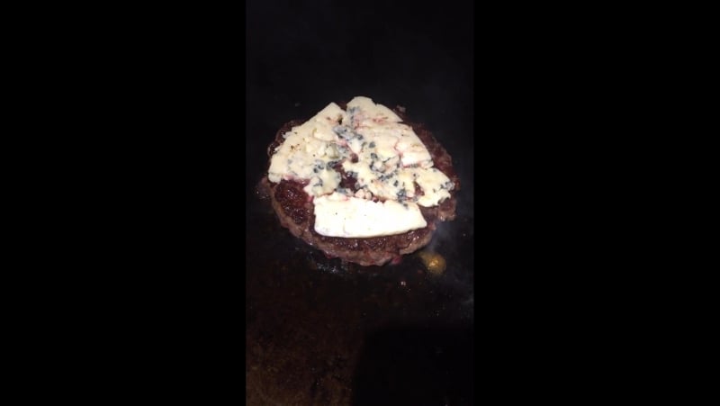 Блю чизбургер