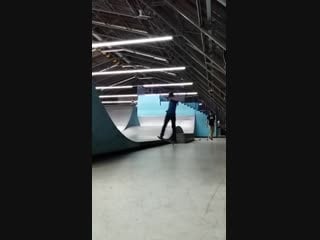 Ramses on skate (training) kickflip fs 50 50 grind (very sloppy)