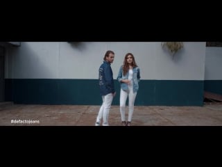 Cuk oturur mükemmel durur white jeans (long version)