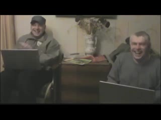 Геннадий горин и его брат близнец слушают музыку (vhs video)