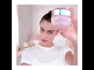 A midsummer night’s cream turn off dehydration, turn on 24h moisture with hydra ( 750 x 750 ) mp4