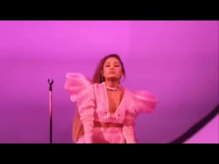 Sweetener world tour successful отрывок ( albani )