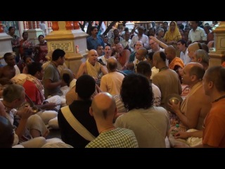 Aindra prabhu kirtan on 19th of march 2010 shri vrindavan dham