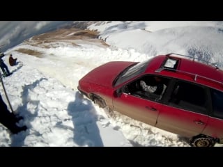 Audi 100 2 2 avant quattro в горах по снегу