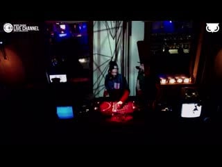 22/02 crossman live in heaven terrace on woxeradio