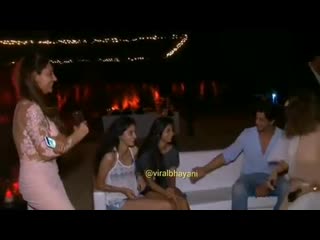 A major throwback video of little ananya panday, suhana khan with shahrukh khan at hotel in goa designed by gauri khan