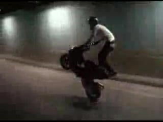 Yamaha aerox stunts