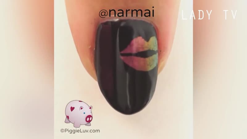 Маникюр радужный поцелуй