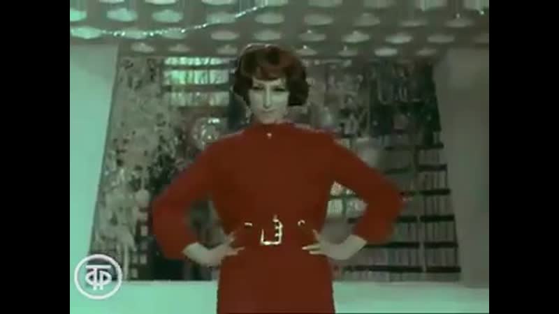 70 ые там было все и макси, и мини, и миди, и ботфорты, и шпильки 12 см!