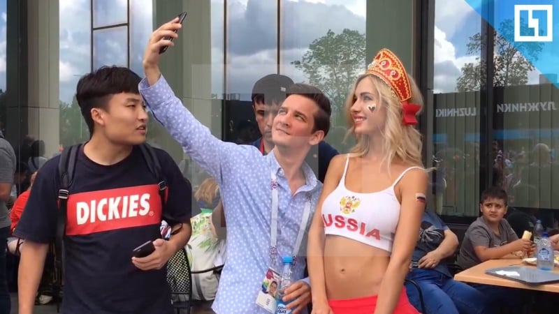 «самая красивая болельщица россии» в лужниках