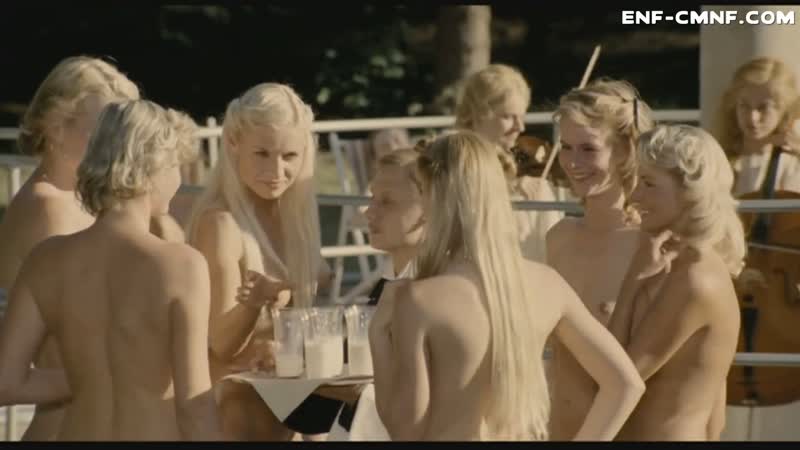 Cmnf, отрывок из исторической комедийной драмы одетый мужчина среди голых женщин