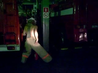 Пожарный стриптиз