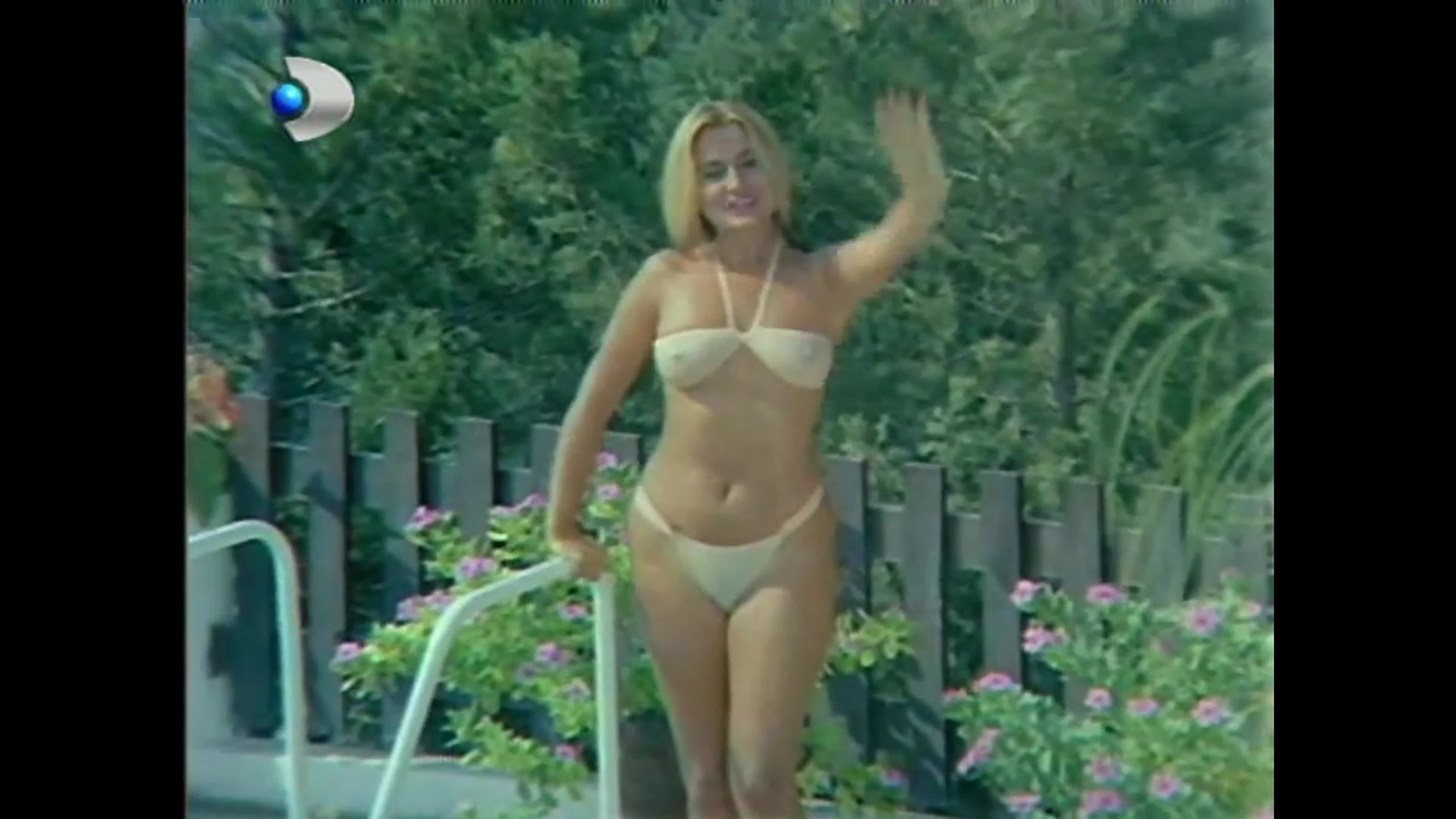 Banu alkan kızgın güneş filmi