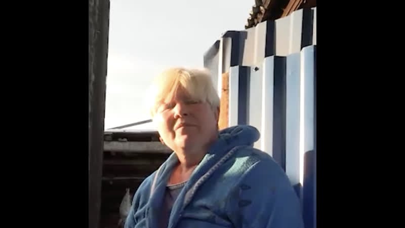 Приёмная дочь заявила, что мать издевается над ней и остальными молодые