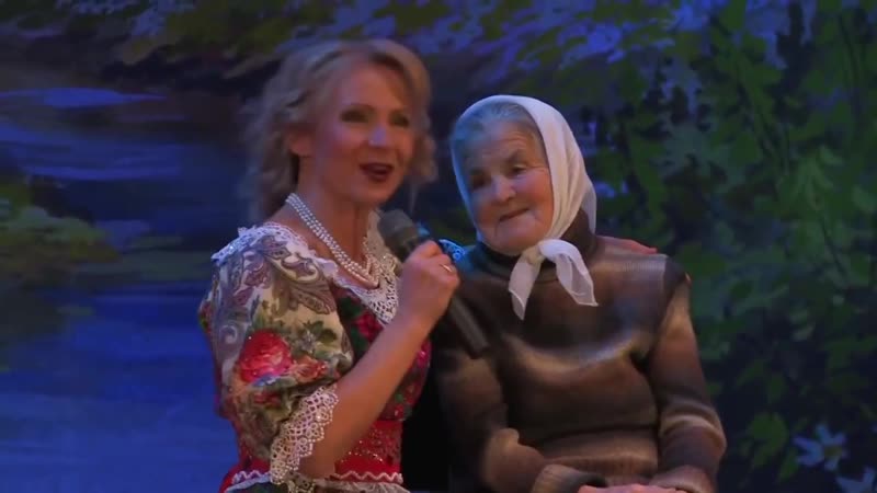 Берегите своих мамочек! какое трогательное, милое исполнение песни! спасибо