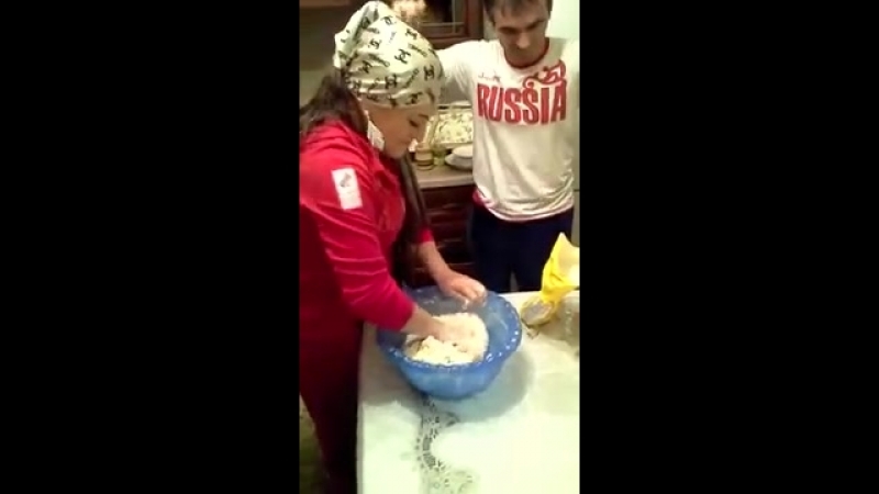 Невеста готовит хинкал (даргинский, аварский и лакский обычай)