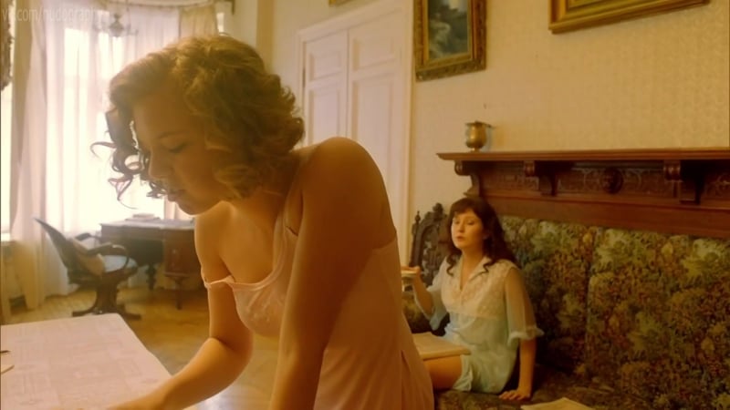 Яна гладких, таисия вилкова в сериале "отличница" (2017, оксана карас) серия 6 (1080p)