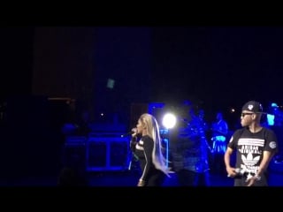 Lil' kim исполняет "all about benjamins", "money, power, respect" на концерте "return of the legends"