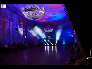 Runway fashion day by geometria