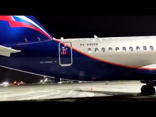 Супер superjet 100